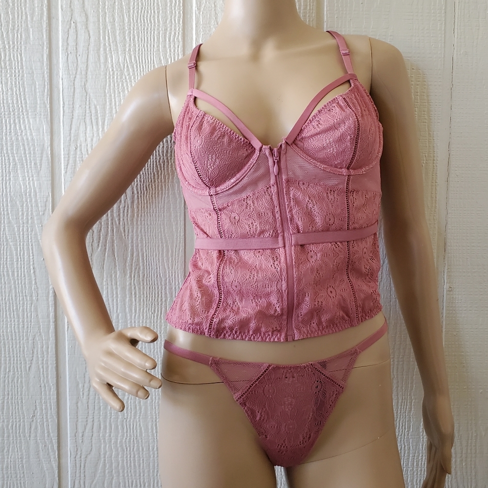 Victoria's Secret Very Sexy V String Camisole Pink Small